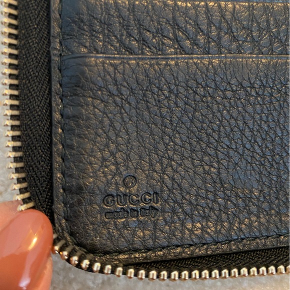 GUC - Gucci SoHo Pebbled Leather Wallet - Picture 7 of 11